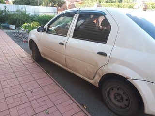 2011 Renault Logan I Рестайлинг, белый, 220000 рублей, вид 4