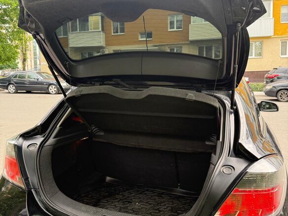 2008 Opel Astra GTC H Рестайлинг, чёрный, 610000 рублей - вид 4