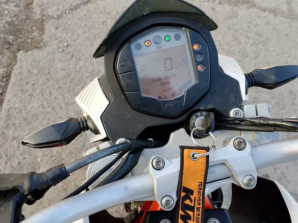 2013 KTM 390 Duke, белый, 260000 рублей - вид 5