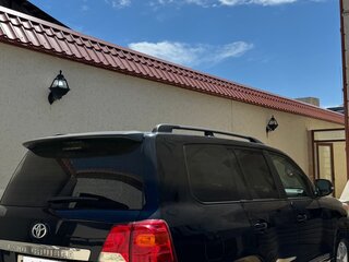 2013 Toyota Land Cruiser 200 Series Рестайлинг 1, чёрный, 3950000 рублей, вид 3