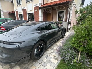 2021 Porsche Taycan Turbo I, серый, 9950000 рублей, вид 4
