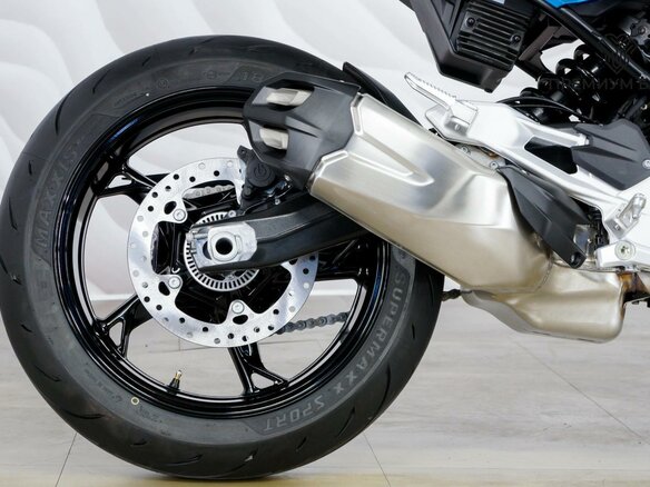 2025 BMW F 900 R, синий, 1170000 рублей - вид 8