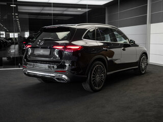 2026 Mercedes-Benz GLC 300 II (X254), чёрный, 9550000 рублей, вид 4