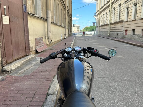 2009 Triumph Thruxton, серый, 1000000 рублей - вид 8