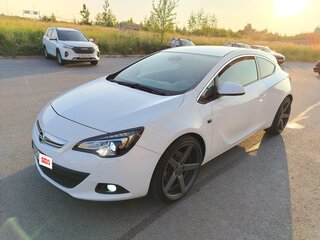 2012 Opel Astra GTC J Рестайлинг, белый, 1100000 рублей, вид 4