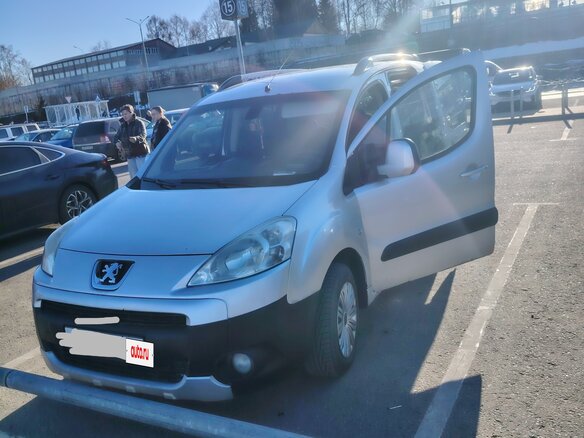2010 Peugeot Partner II, серебристый - вид 1