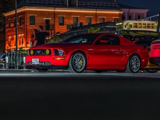2005 Ford Mustang V, пурпурный, 3300000 рублей, вид 4