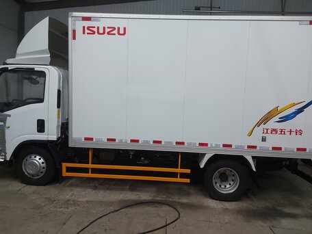 2023 Isuzu Elf (N-series), белый, 3000000 рублей, вид 3
