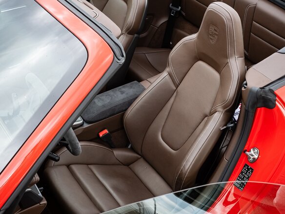 2019 Porsche 911 Carrera 4S VIII (992), красный - вид 33