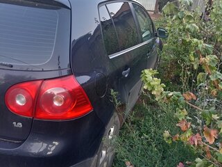 2007 Volkswagen Golf V, чёрный, 450000 рублей, вид 3