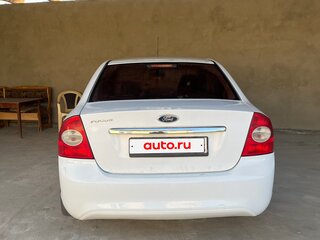 2008 Ford Focus II Рестайлинг, белый, 460000 рублей, вид 4
