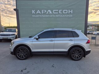 2017 Volkswagen Tiguan II, серебристый, 2160000 рублей, вид 3