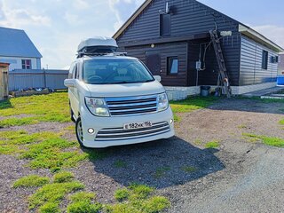 2004 Nissan Elgrand II (E51), белый, 1200000 рублей, вид 1