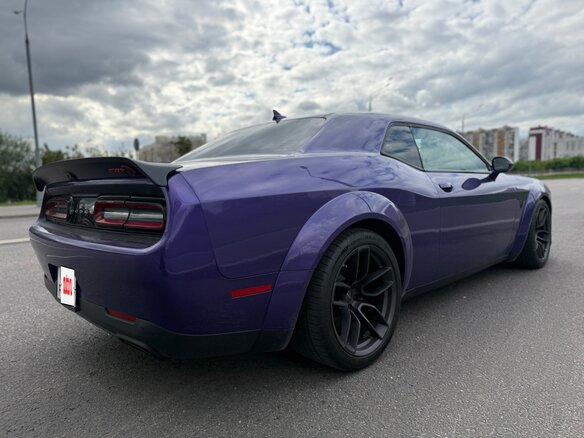 2019 Dodge Challenger SRT Hellcat Widebody III Рестайлинг 2, фиолетовый, 9000000 рублей - вид 6