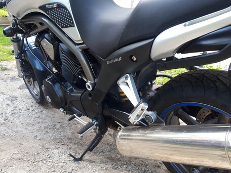 2003 Yamaha BT1100 Bulldog, серебристый, 500000 рублей, вид 3