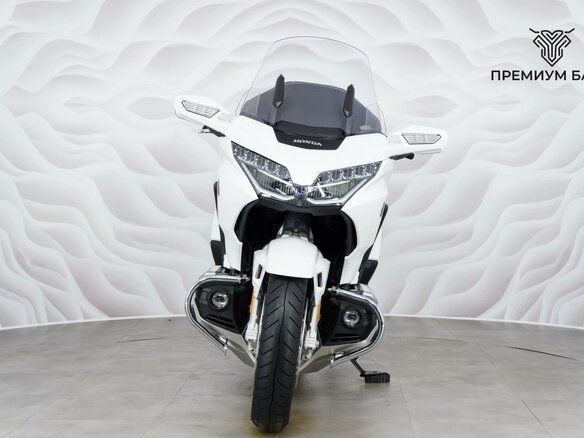 2023 Honda GL 1800 Gold Wing, белый, 3227000 рублей - вид 3