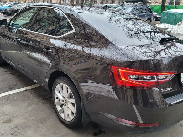2018 Skoda Superb III, коричневый - вид 4