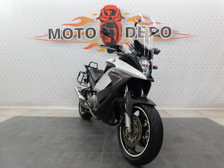 2011 Honda VFR 800X (Crossrunner), белый, 599000 рублей, вид 5