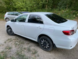 2010 Toyota Corolla X (E140, E150) Рестайлинг, белый, 850000 рублей, вид 4