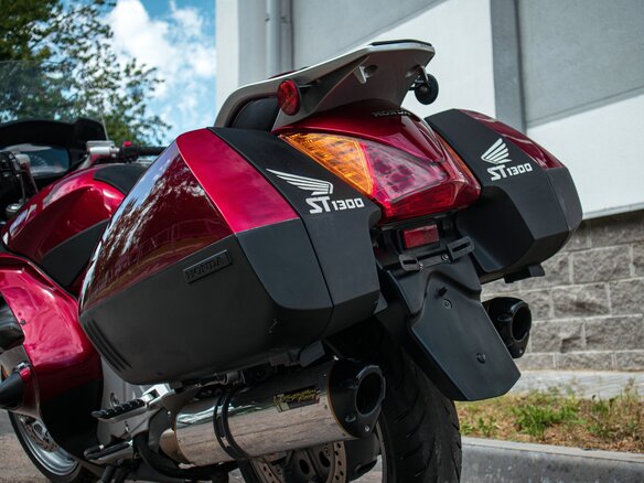 2005 Honda ST 1300, красный, 500000 рублей - вид 13