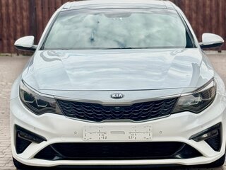 2019 Kia Optima IV Рестайлинг, белый, 2500000 рублей, вид 4