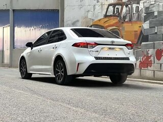 2023 Toyota Corolla XII (E210), белый, 1370000 рублей, вид 4