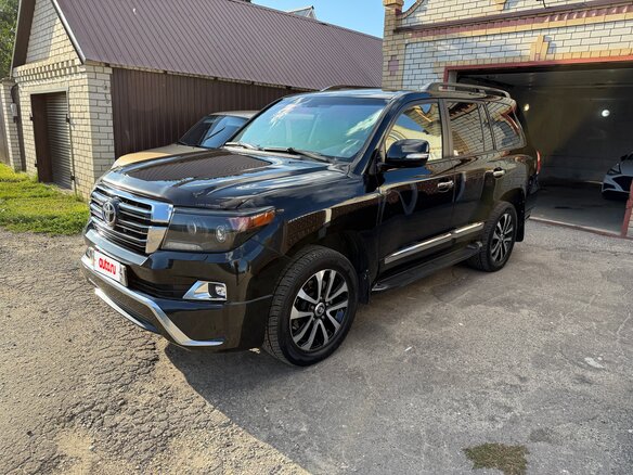2012 Toyota Land Cruiser 200 Series Рестайлинг 1, чёрный, 4600000 рублей