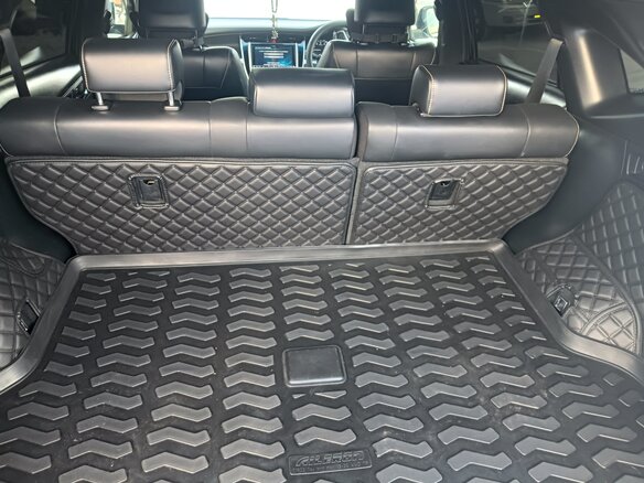 2019 Toyota Harrier III (XU60) Рестайлинг, чёрный, 3100000 рублей - вид 21
