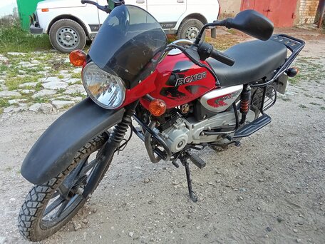 2020 Bajaj Boxer BM 150X, красный, 120000 рублей, вид 2