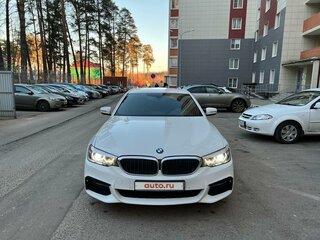 2017 BMW 5 серии 520d xDrive VII (G30/G31/G38), белый, 3950000 рублей, вид 1