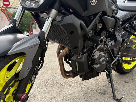 2017 Yamaha MT-07 (FZ-07), серый, 720000 рублей, вид 5