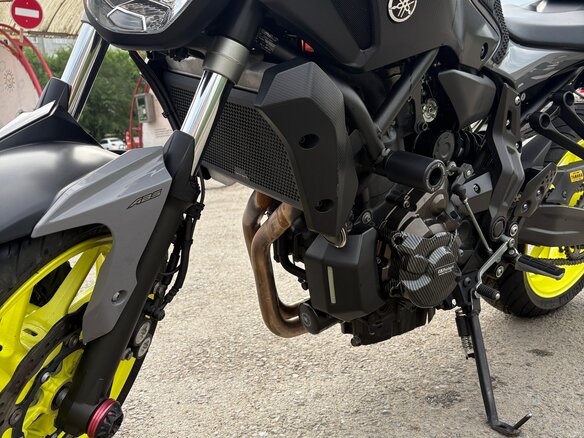 2017 Yamaha MT-07 (FZ-07), серый, 720000 рублей - вид 4