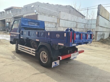 1992 Mazda Titan, синий, 2370000 рублей, вид 3