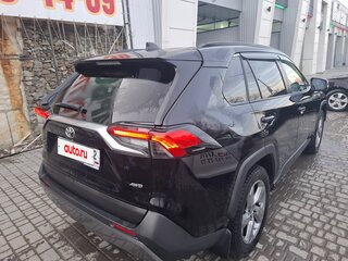 2021 Toyota RAV4 V (XA50), чёрный, 3400000 рублей, вид 4