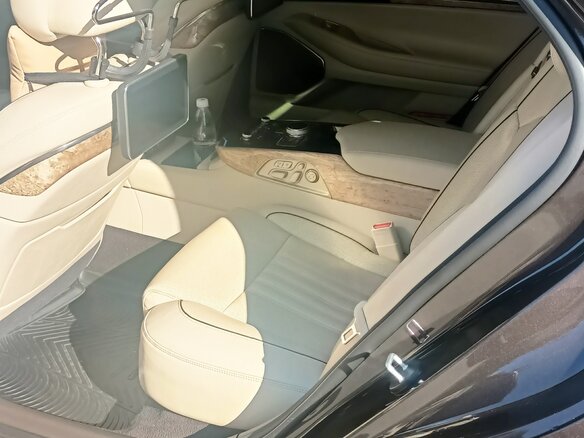 2017 Genesis G90 I, коричневый, 2800000 рублей - вид 13