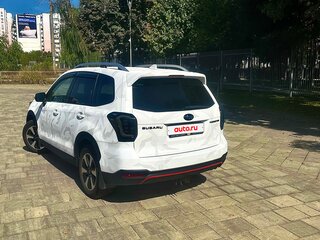 2017 Subaru Forester IV Рестайлинг 2, белый, 1580000 рублей, вид 4