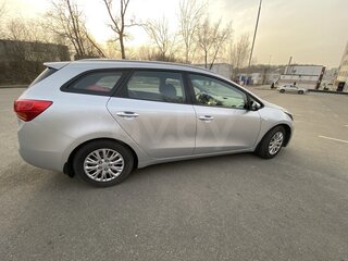 2018 Kia Ceed II Рестайлинг, серебристый, 862000 рублей, вид 5