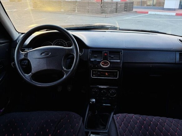 2008 Lada (ВАЗ) Priora I, пурпурный, 290000 рублей - вид 2