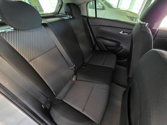 2017 Kia Rio X-Line IV, серебристый, 1380000 рублей - вид 30