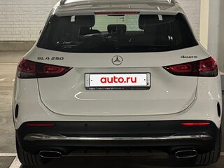 2020 Mercedes-Benz GLA 250 II (H247), белый, 3250000 рублей, вид 3