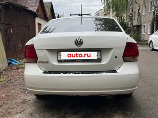 2013 Volkswagen Polo V, белый, 570000 рублей, вид 3