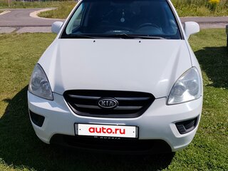 2009 Kia Carens II (UN), белый, 520000 рублей, вид 1