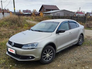 2012 Volkswagen Jetta VI, бежевый, 800000 рублей, вид 1