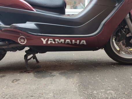 2005 Yamaha Majesty 400, красный, 300000 рублей, вид 4
