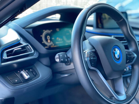 2018 BMW i8 I Рестайлинг, серый - вид 13