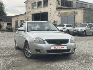 2015 Lada (ВАЗ) Priora I Рестайлинг, серебристый, 640000 рублей, вид 2