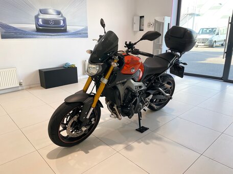 2014 Yamaha MT-09 (FZ-09), оранжевый, 700000 рублей, вид 3