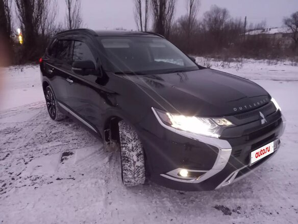 2021 Mitsubishi Outlander III Рестайлинг 3, чёрный, 3130000 рублей - вид 7