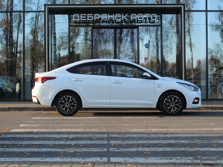 2019 Hyundai Solaris II, белый, 1480000 рублей, вид 4