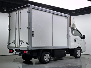 2024 Kia Bongo, белый, 3043000 рублей, вид 2